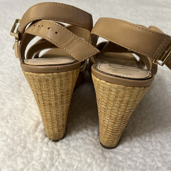 Jessica Simpson Jaime Wedge Sandals Buff Ruby Tumbled Women’s Size 8.5 - Picture 4 of 7